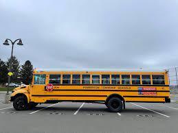 حافلة مدرسية